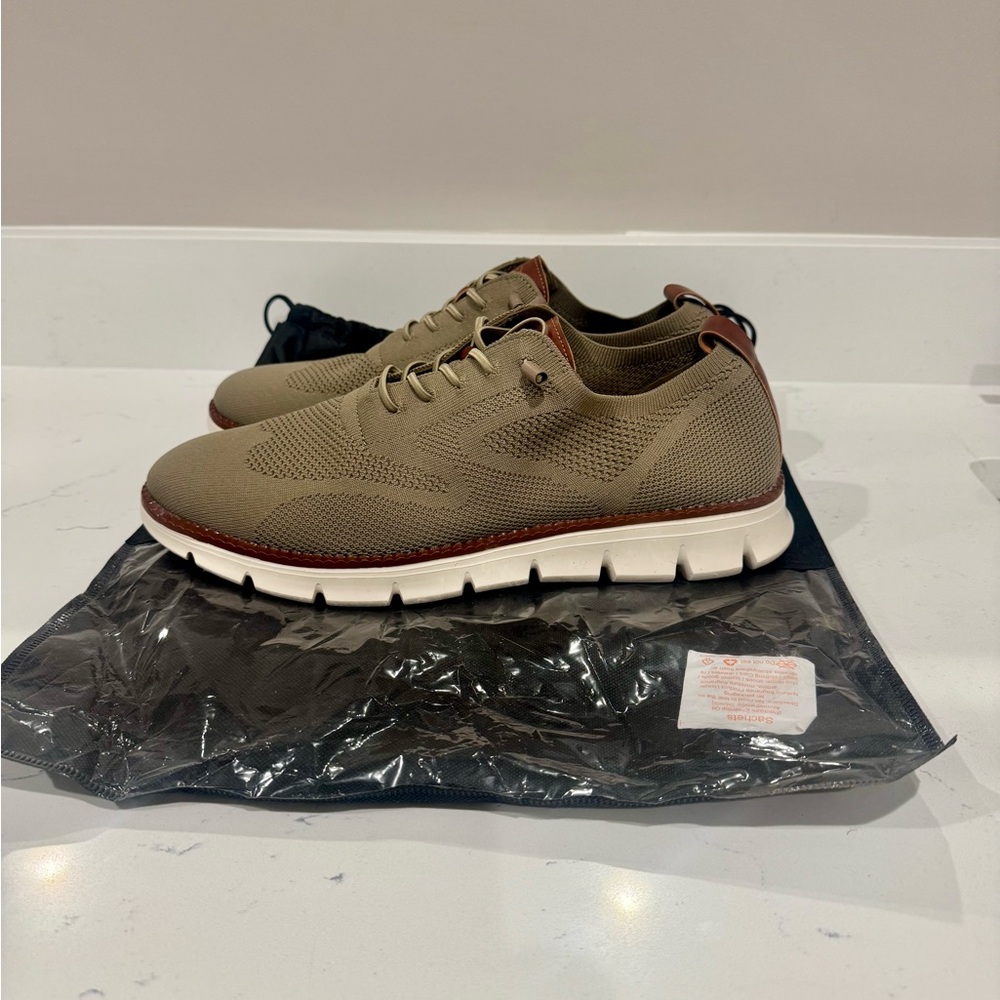 Men's Breeze Size 12 Tan Urban - Ultra
Comfortable Shoes.